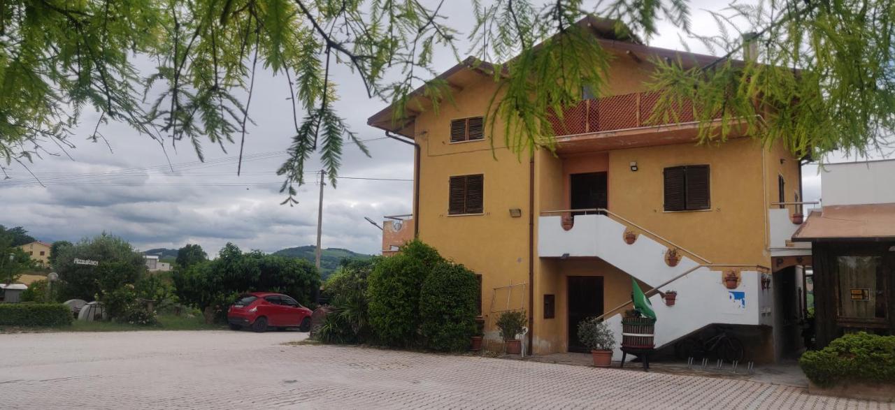Azienda Agrituristica Piccolo Ranch San Pietro  Extérieur photo